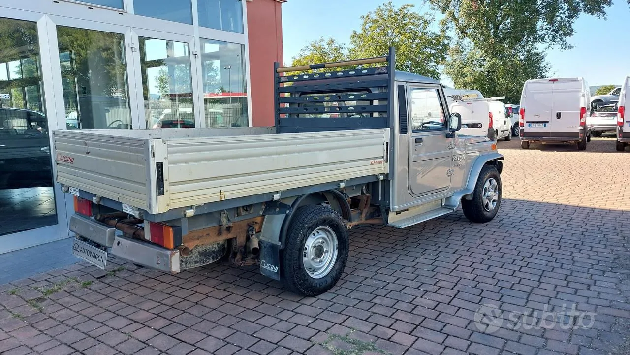 Mahindra Bolero 2011 photo 3