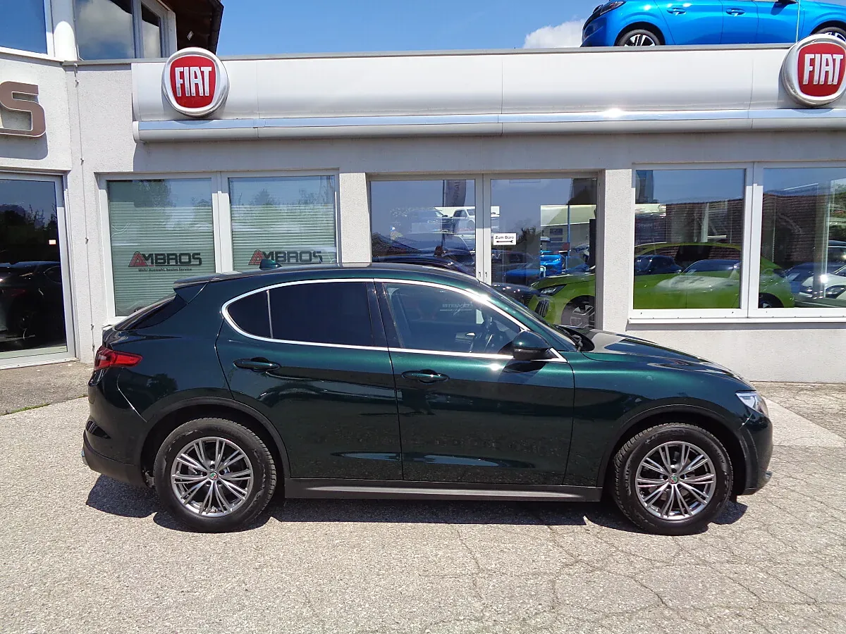 Alfa Romeo Stelvio 2020 photo 2