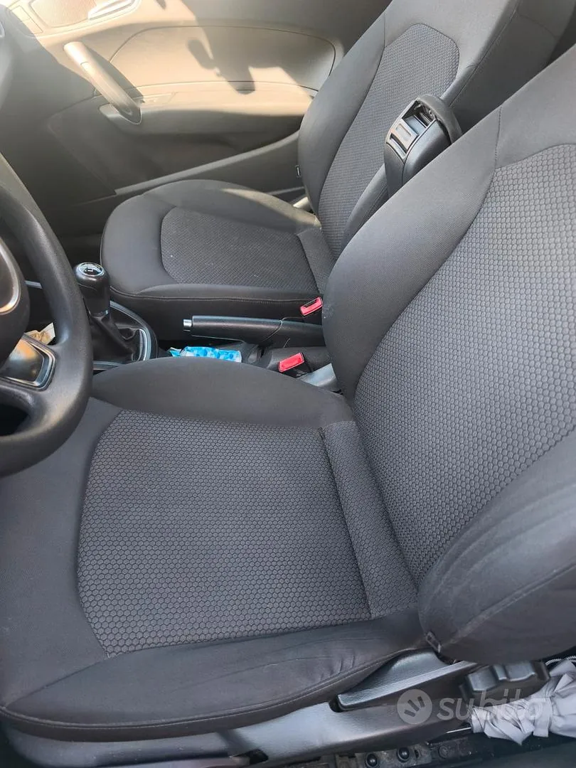 Audi A1 2011 photo 4
