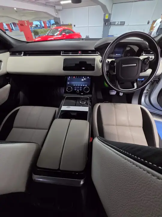 Land Rover Range Rover Velar 2018 photo 4