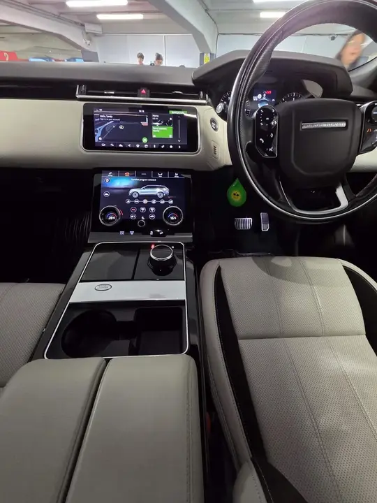 Land Rover Range Rover Velar 2018 photo 2