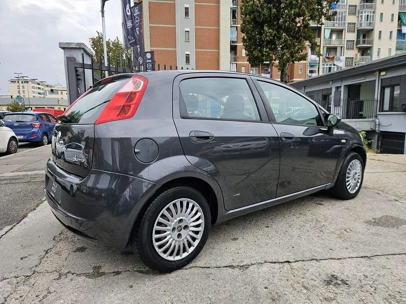Fiat Grande Punto 2007 photo 4