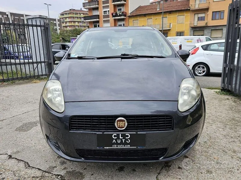 Fiat Grande Punto 2007 photo 2