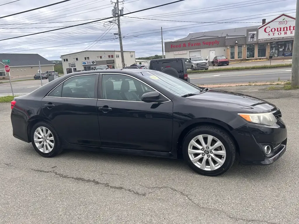 Toyota Camry 2014 photo 3