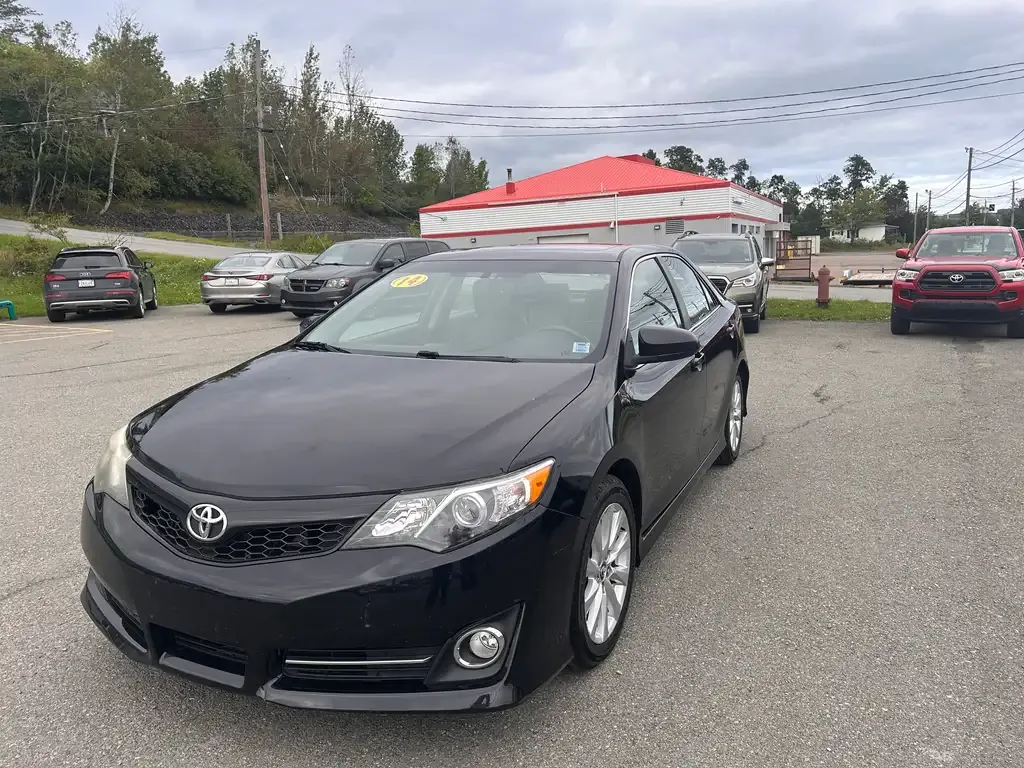 Toyota Camry 2014 photo 2