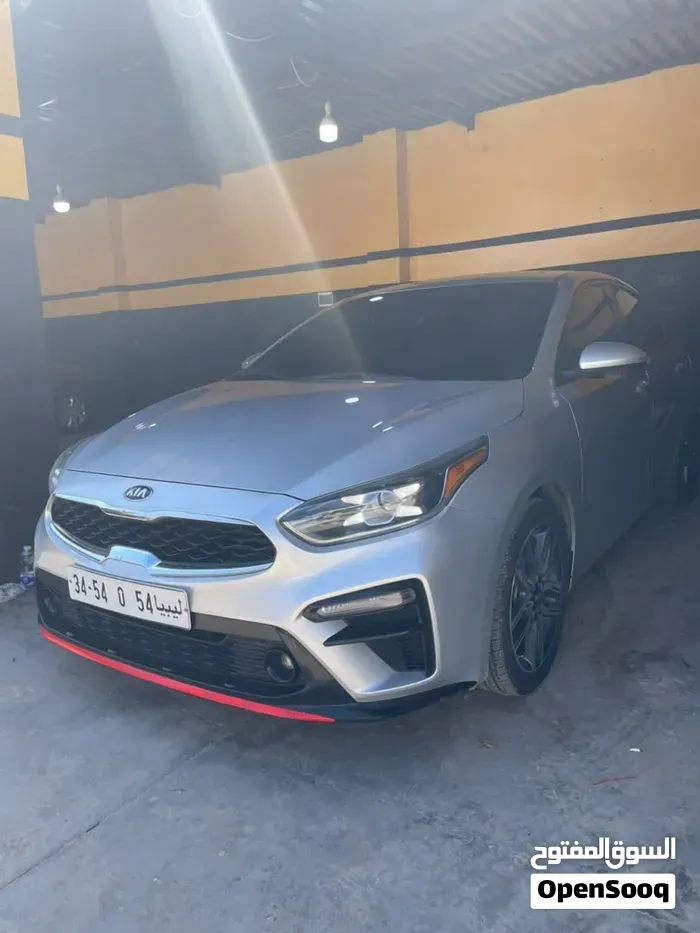 Kia Forte 2018 photo 2