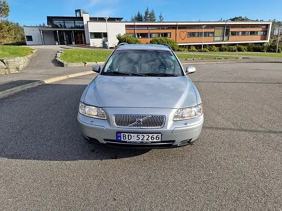 Volvo V70 2007 photo 2
