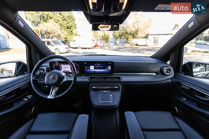 Mercedes-Benz V-Class 2024 photo 5
