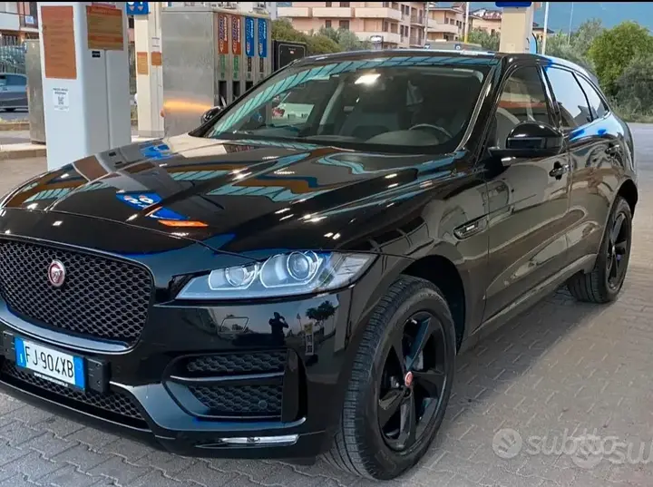 Jaguar F-Pace