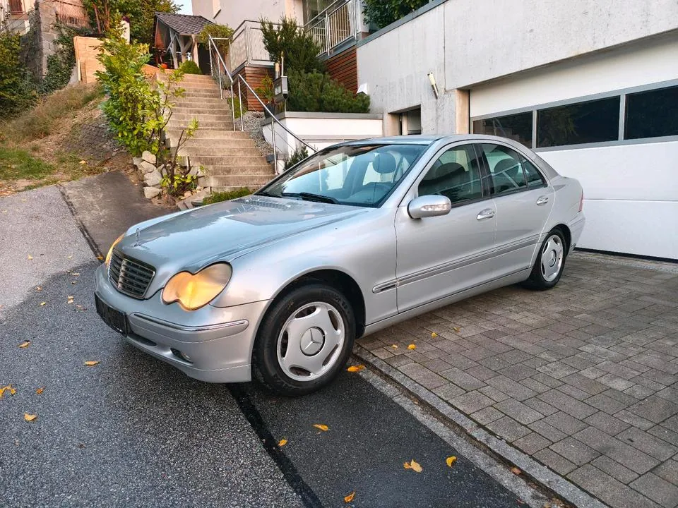 Mercedes-Benz 180
