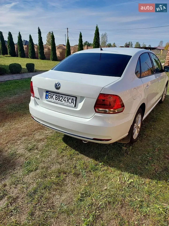 Volkswagen Polo 2015 photo 5