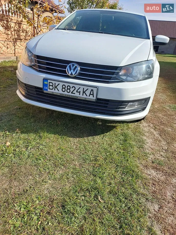 Volkswagen Polo 2015 photo 4