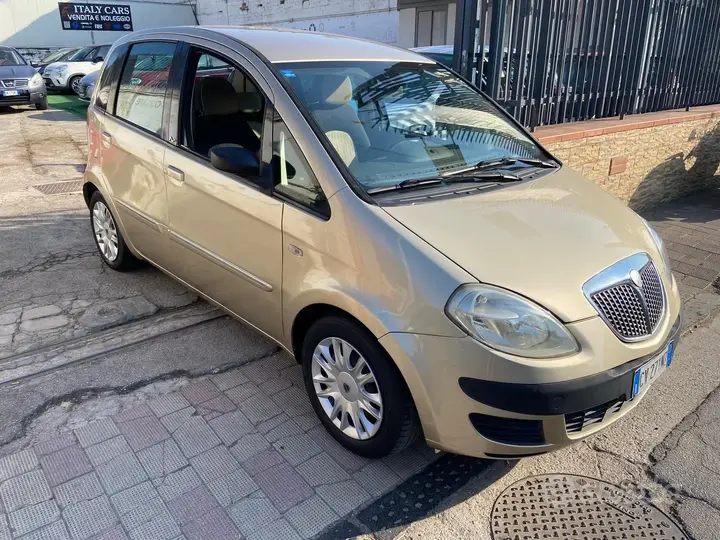 Lancia Musa 2005 photo 3