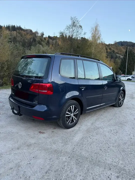 Volkswagen Touran 2014 photo 3