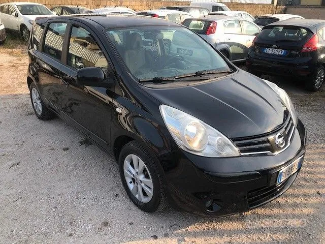 Nissan Note 2009 photo 2