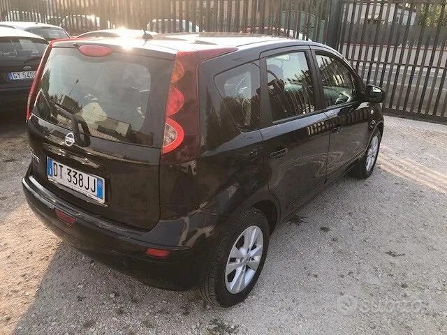 Nissan Note 2009 photo 3