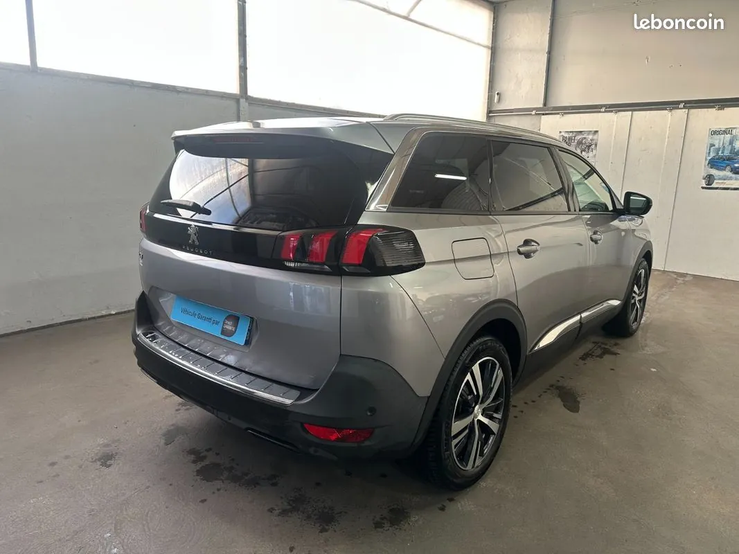 Peugeot 5008 2019 photo 5