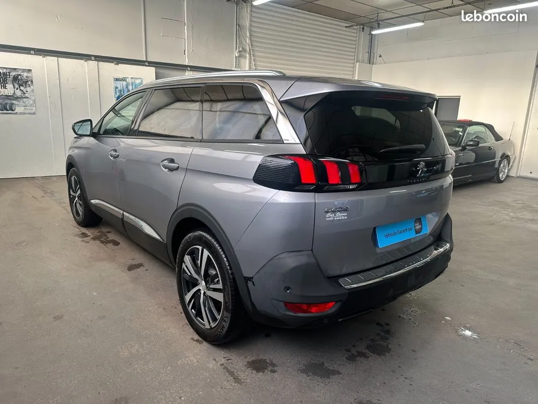 Peugeot 5008 2019 photo 3