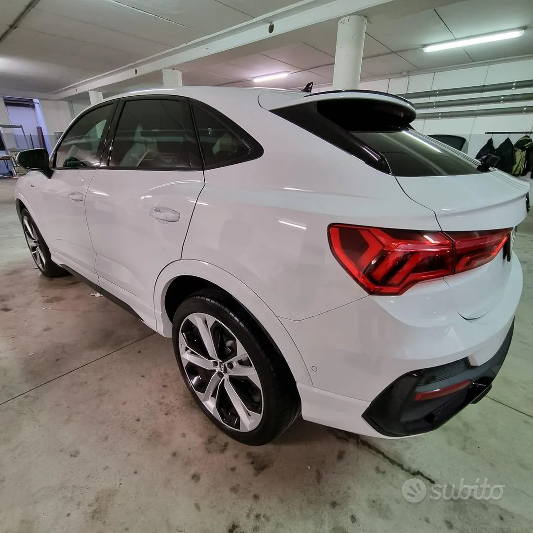 Audi Q3 2020 photo 2