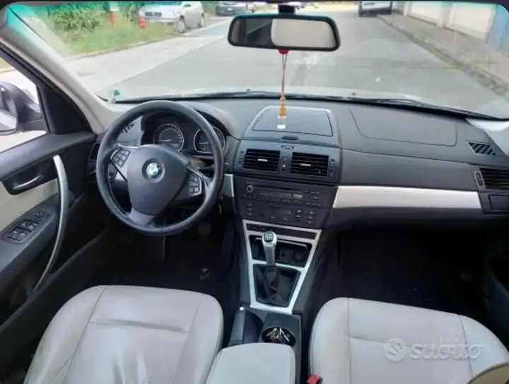BMW X3 2010 photo 5