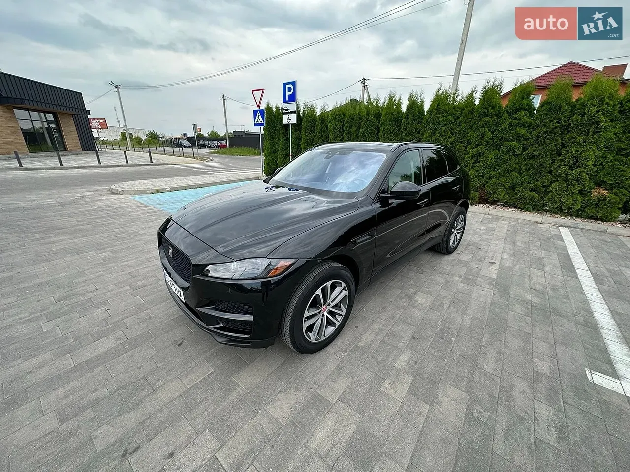 Jaguar F-Pace