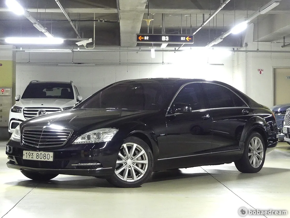 Mercedes-Benz S-Class 2012 photo 2