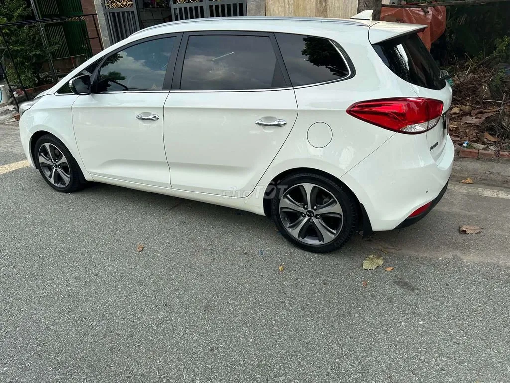 Kia Rondo 2015 photo 3