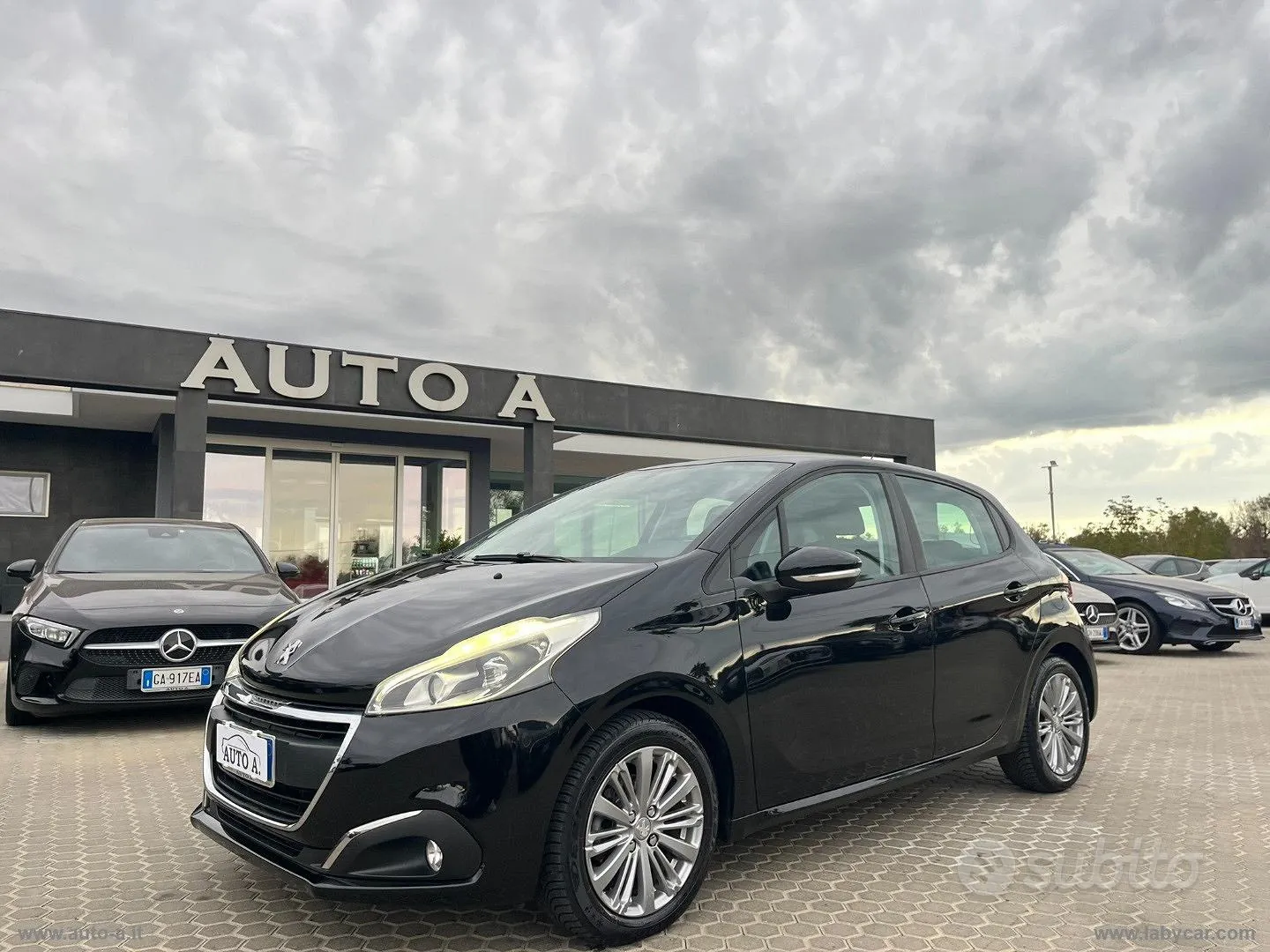 Peugeot 208