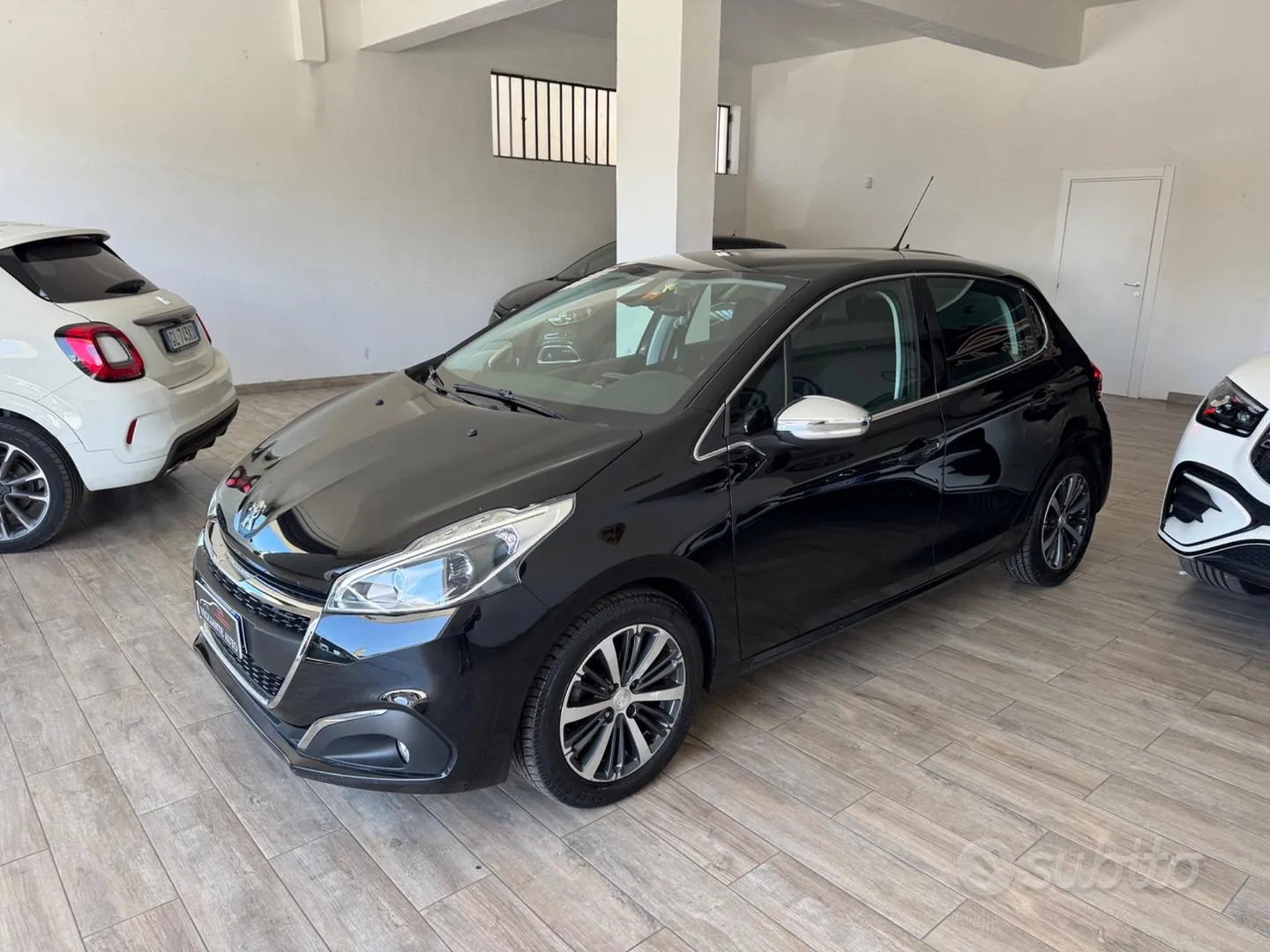 Peugeot 208 2017 photo 3