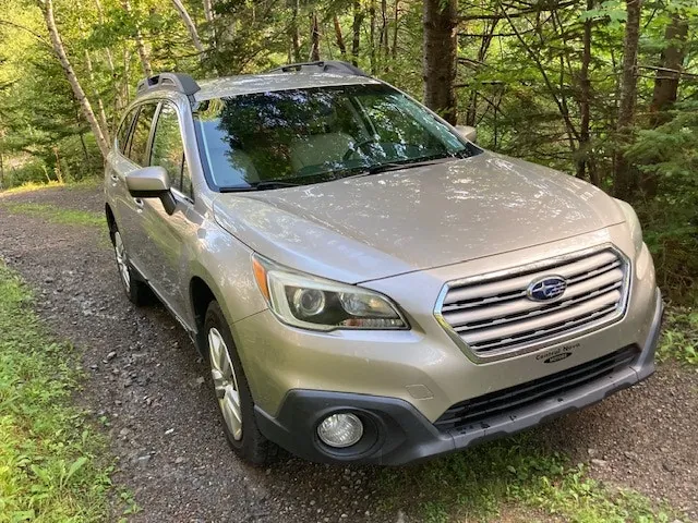Subaru Outback 2016 photo 2