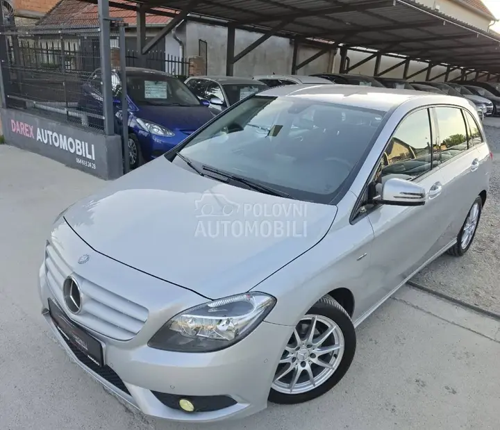 Mercedes-Benz B 180 2012 photo 5