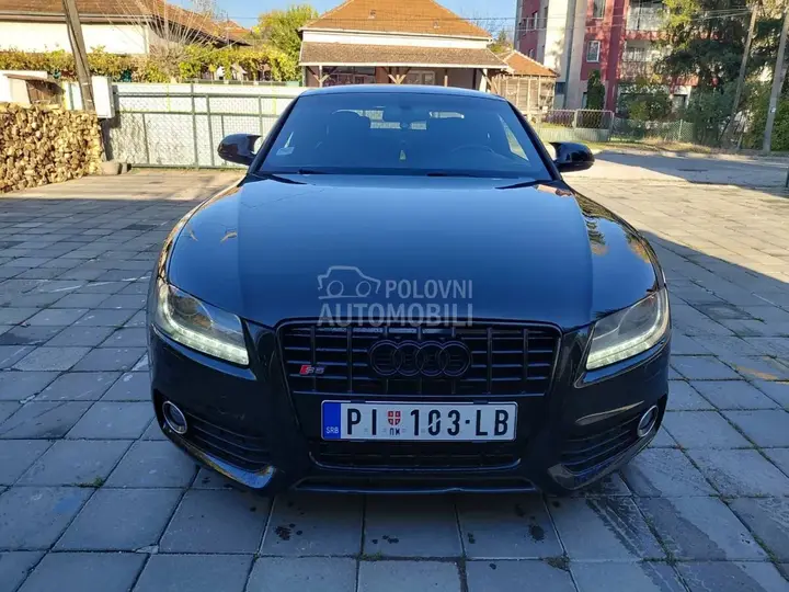 Audi A5 2009 photo 2