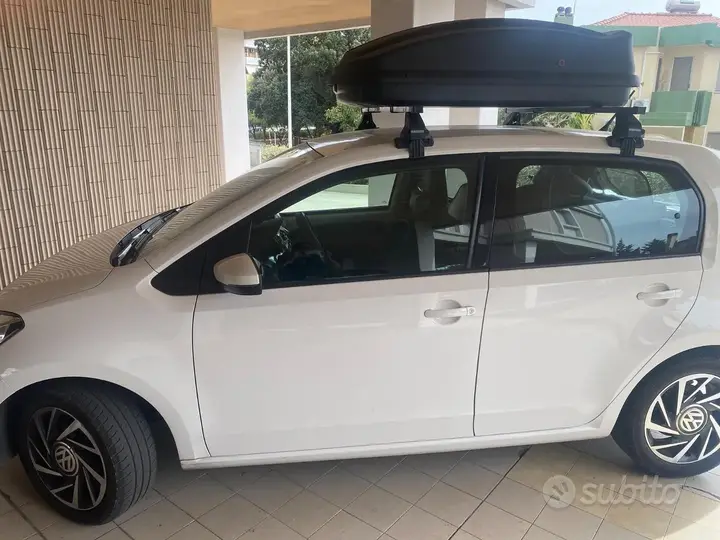 Volkswagen Up 2019 photo 2