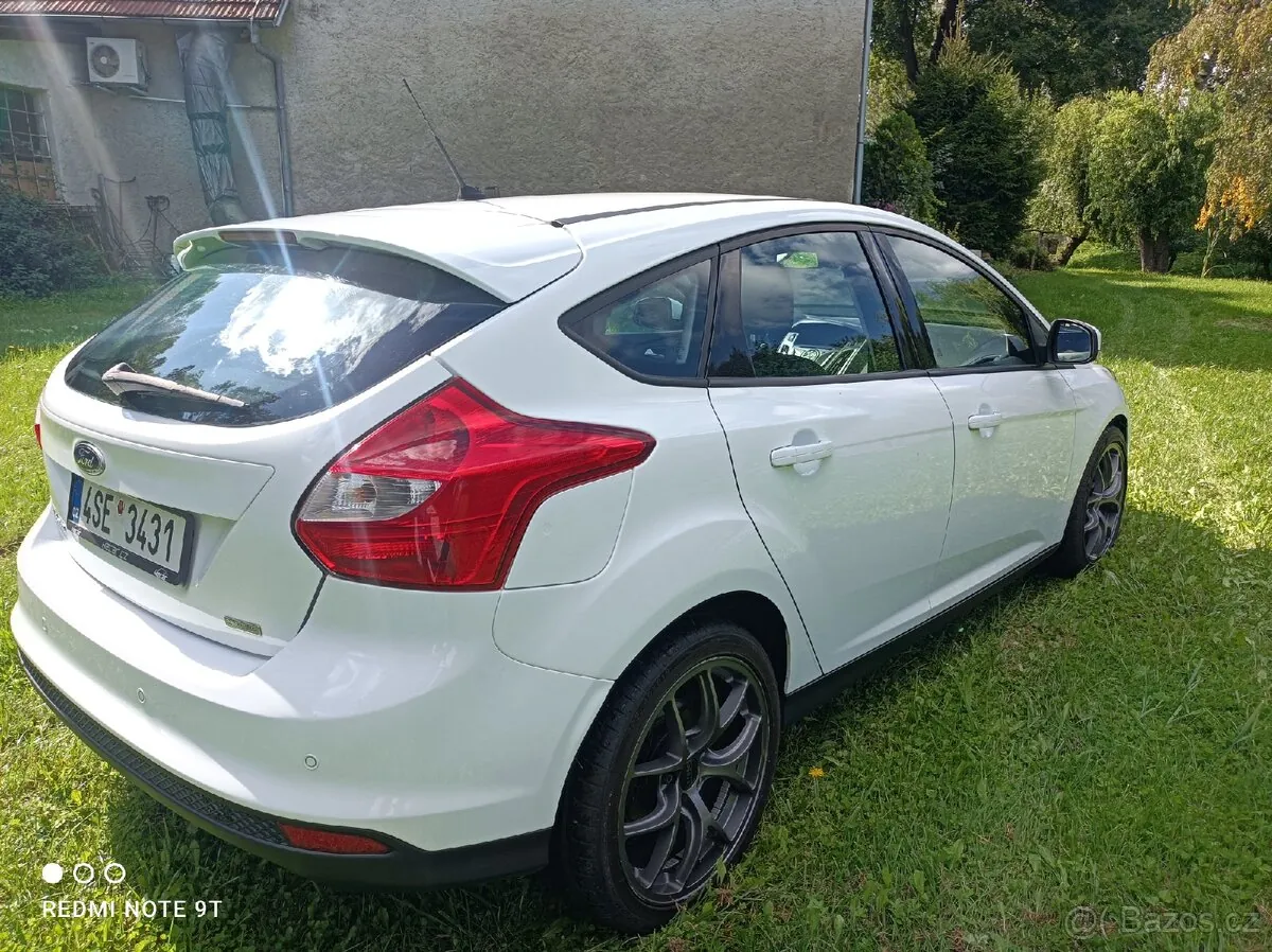 Ford Focus 2013 photo 3