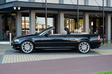BMW 3 Series 2005 photo 2