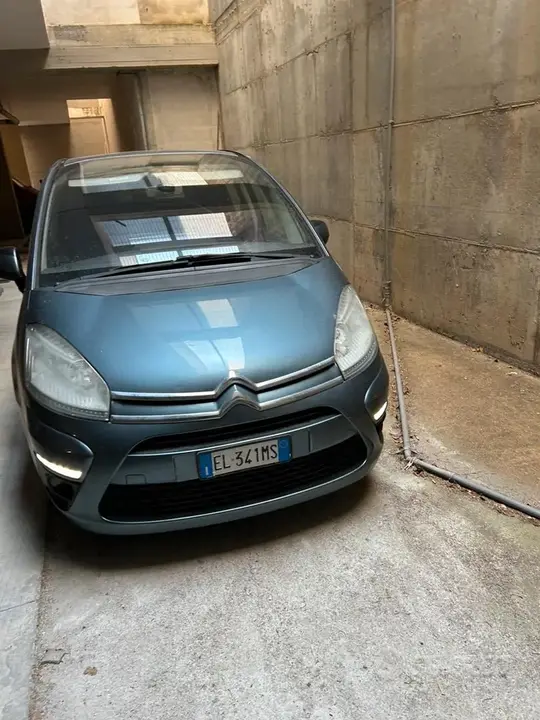 Citroen Picasso 2012 photo 2