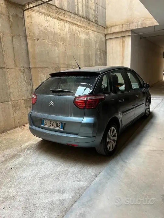 Citroen Picasso 2012 photo 4