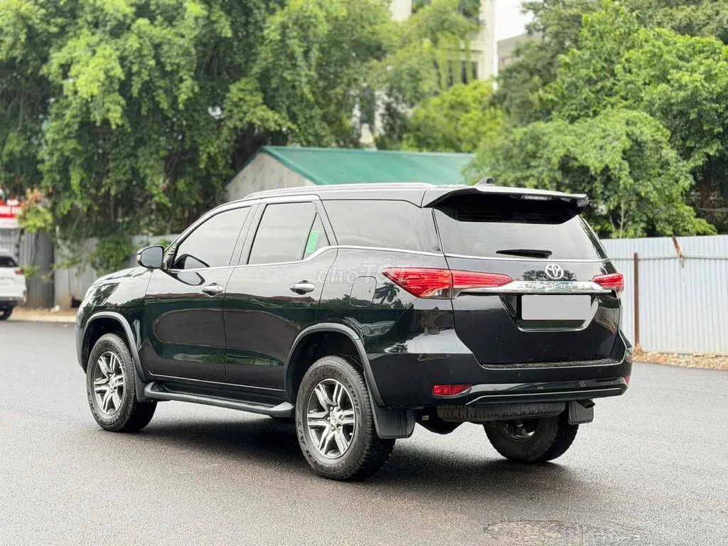 Toyota Fortuner 2024 photo 4