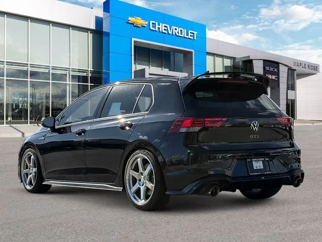 Volkswagen Golf 2024 photo 3