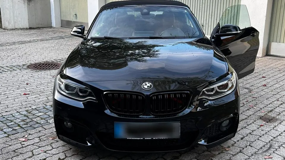 BMW 220I