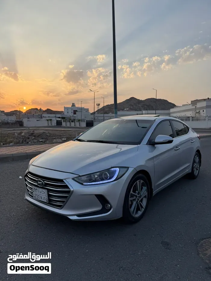 Hyundai Elantra 2018 photo 3