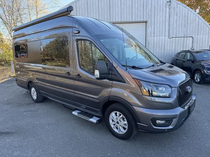 Ford Transit Cargo 2024 photo 3