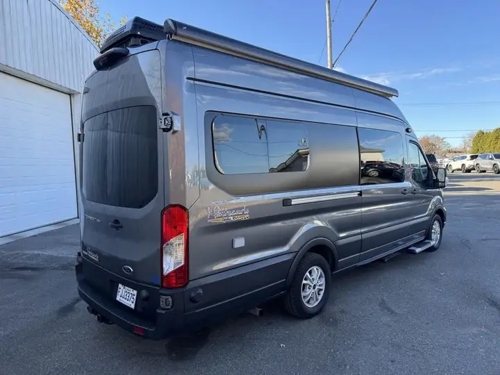 Ford Transit Cargo 2024 photo 4