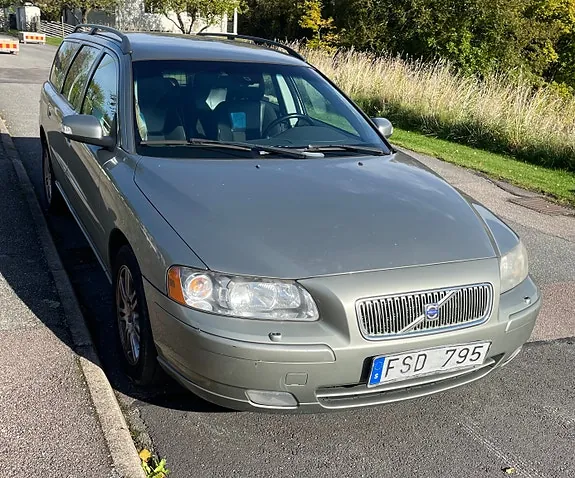 Volvo V70 2008 photo 2