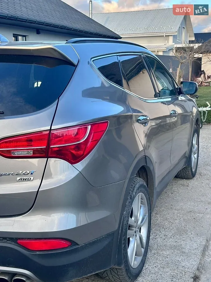 Hyundai Santa Fe 2014 photo 2