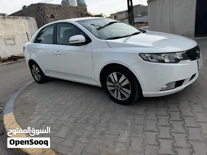 Kia Cerato 2013 photo 4