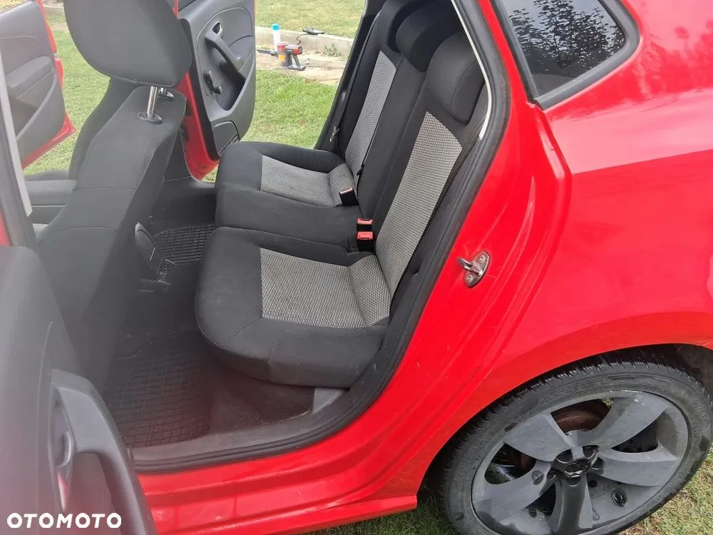 Volkswagen Polo 2010 photo 3