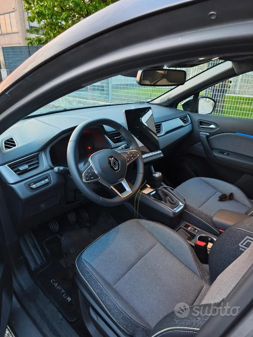 Renault Captur 2025 photo 5