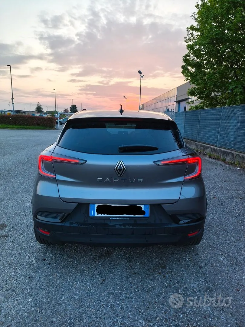 Renault Captur 2025 photo 3
