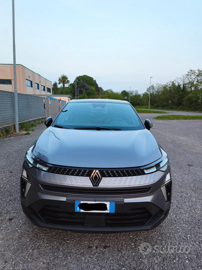 Renault Captur 2025 photo 2